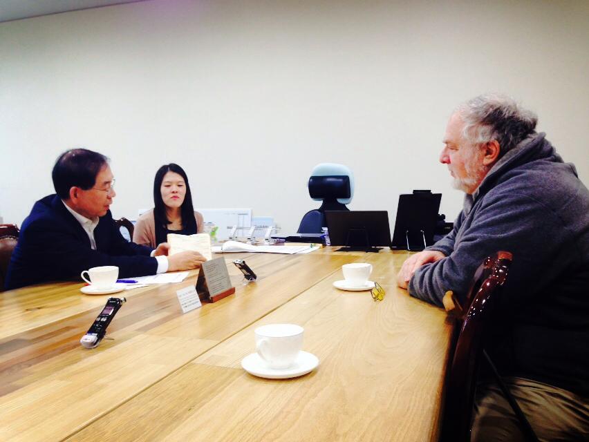 Meeting of Professor Shell with Park Won-Soon, Mayor of Seoul. 