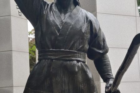 [혁명시] 노예라고 다 노예인 것은 아니다 #김남주